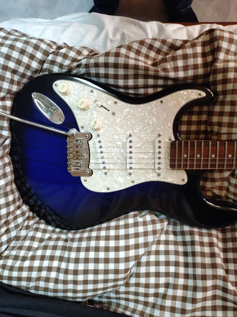 G&L Tribute Series LEGACY LHエレキギター