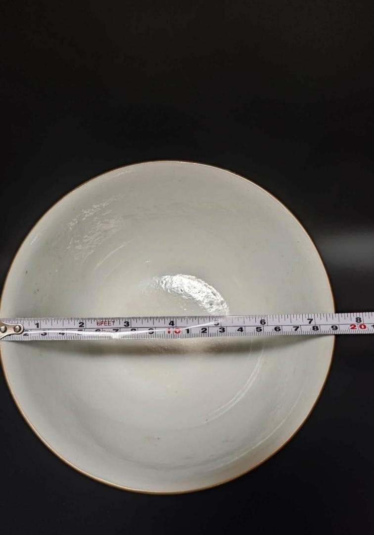 大清乾隆年製　天藍釉暗刻四季花紋霊芝吉祥紋碗(E-13)