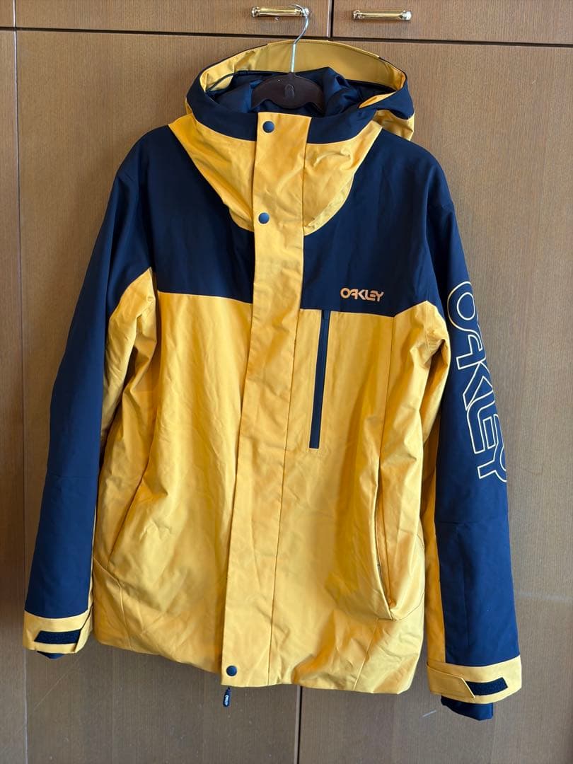 OAKLEY オークリー スキースノーボードジャケット　防水 防風
