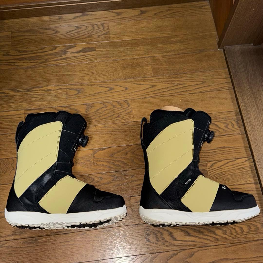 アンセム スノーボードブーツ 黒/黄