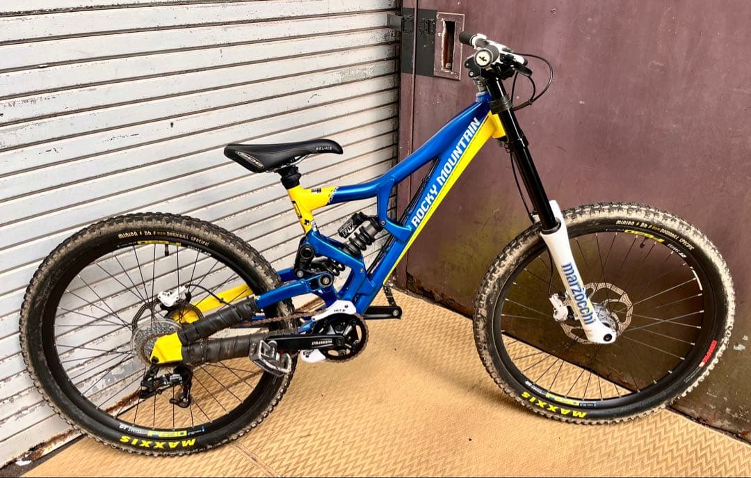 ②Rocky Mountain Flatline Park ダウンヒルバイク