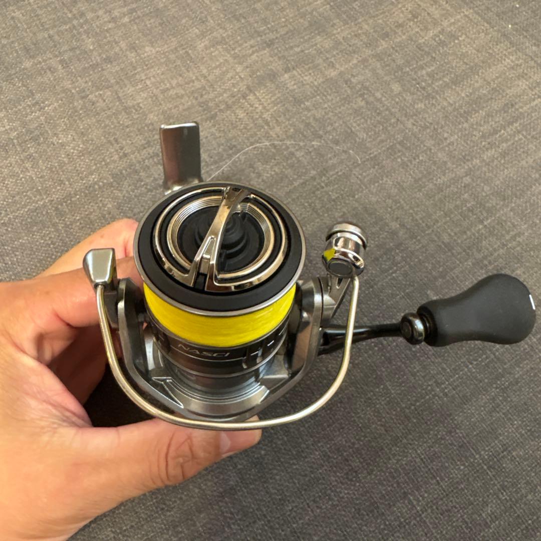 ★美品☆シマノ 21 ナスキー C2000S アジング　替えスプール付き　釣り
