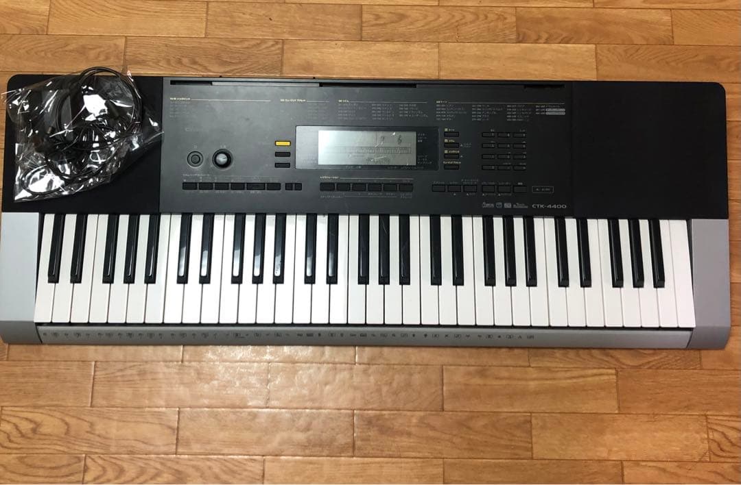 CASIO カシオ　CTK−4400電子ピアノ　キーボード　61鍵盤