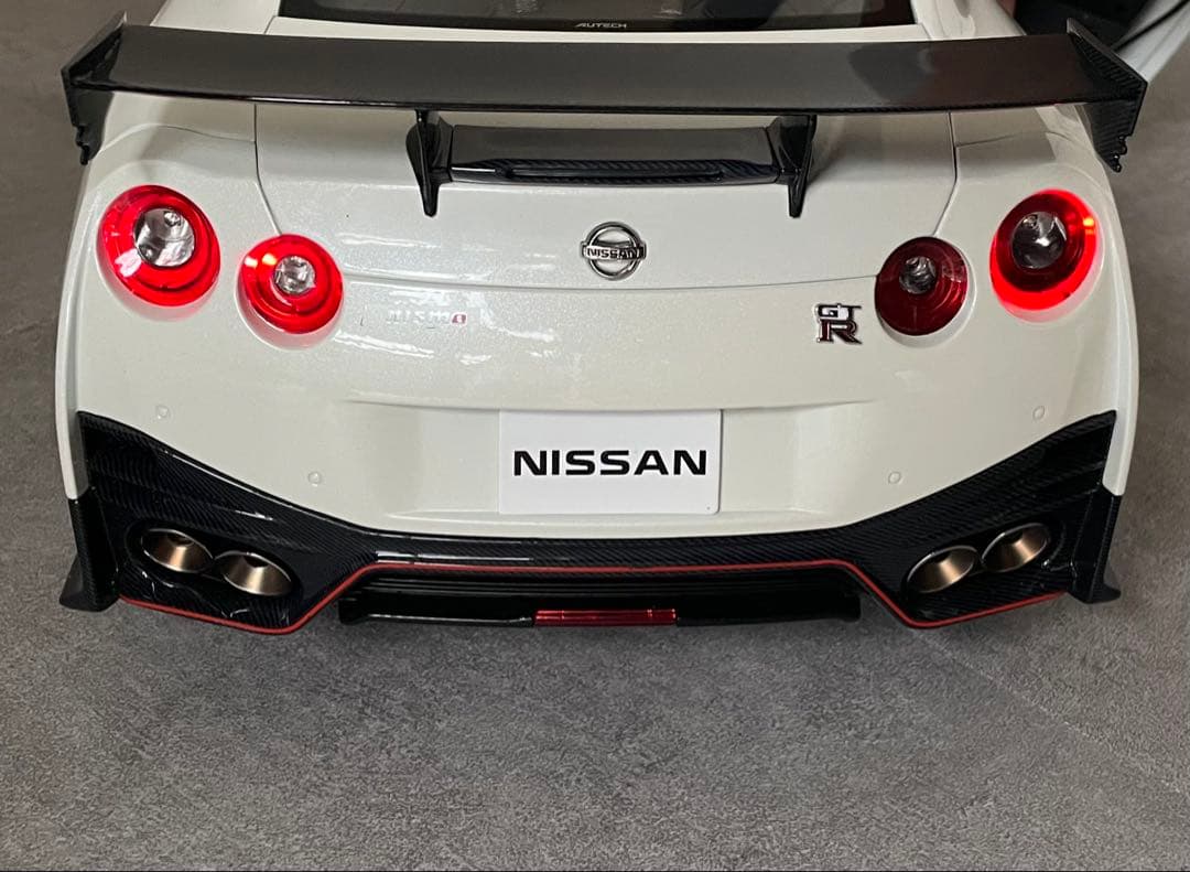 完成品 ディアゴスティーニ GT-R NISMO