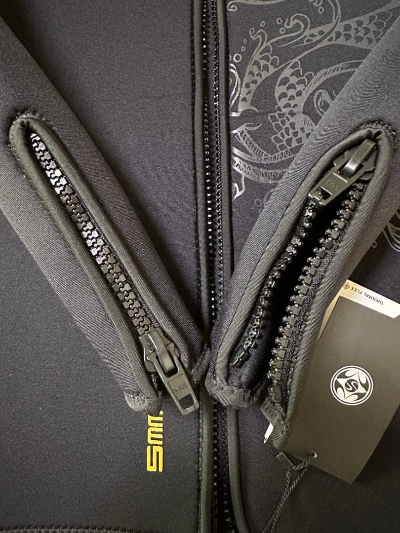 新品未使用タグ付き ウェットスーツ マリンスポーツ タッパー 黒 メンズ S