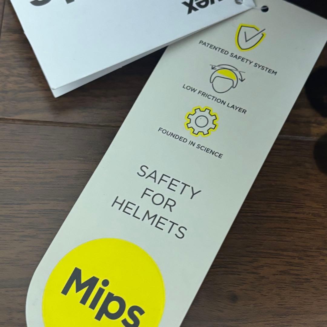 新品 uvex ultra MIPS スキー スノーボード ヘルメット L