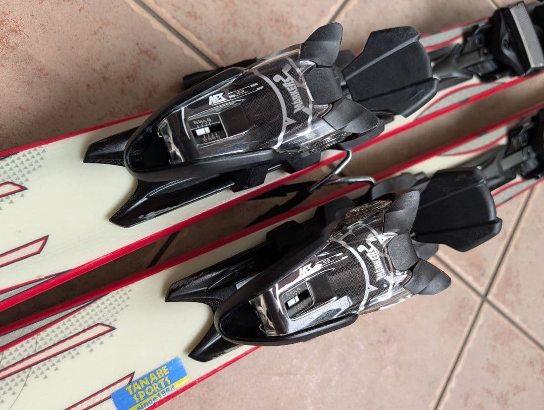 YT-MWK ロシニョール＆K2 スキー板 2点ホワイト/レッド