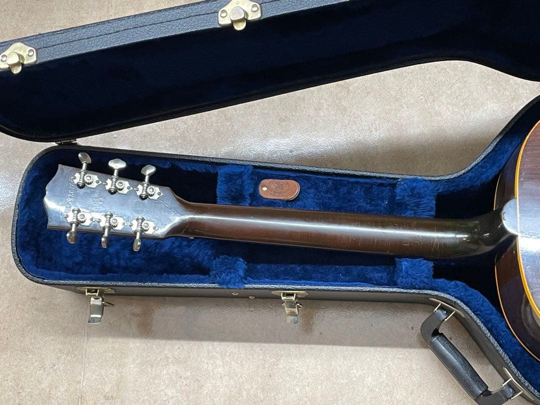 USA製 GIBSON J-45 エレアコ　ギター 専用ケース付 送料無料！美品