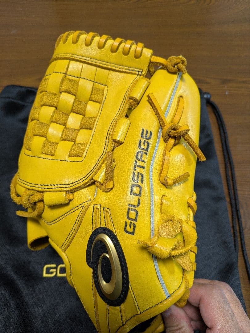 asics GOLD STAGE イエロー 軟式グローブ