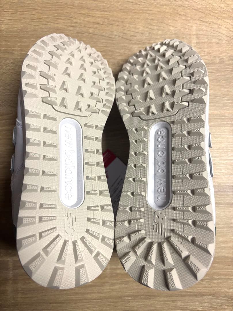 未使用 23cm 2E ニューバランスゴルフシューズ UGS574J3 ホワイト