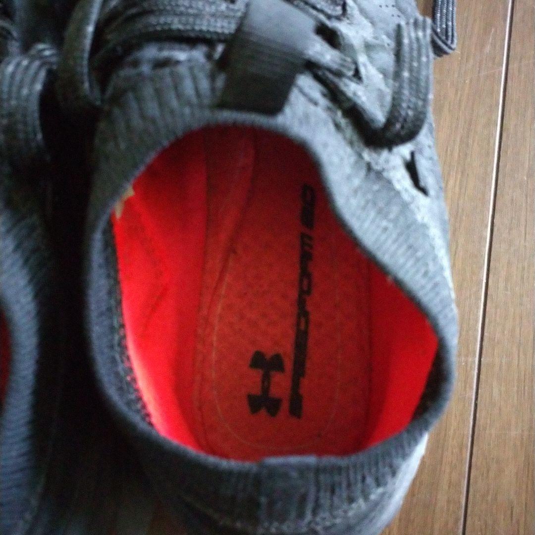 Under Armour ランニングシューズ ブラック/レッド30cm