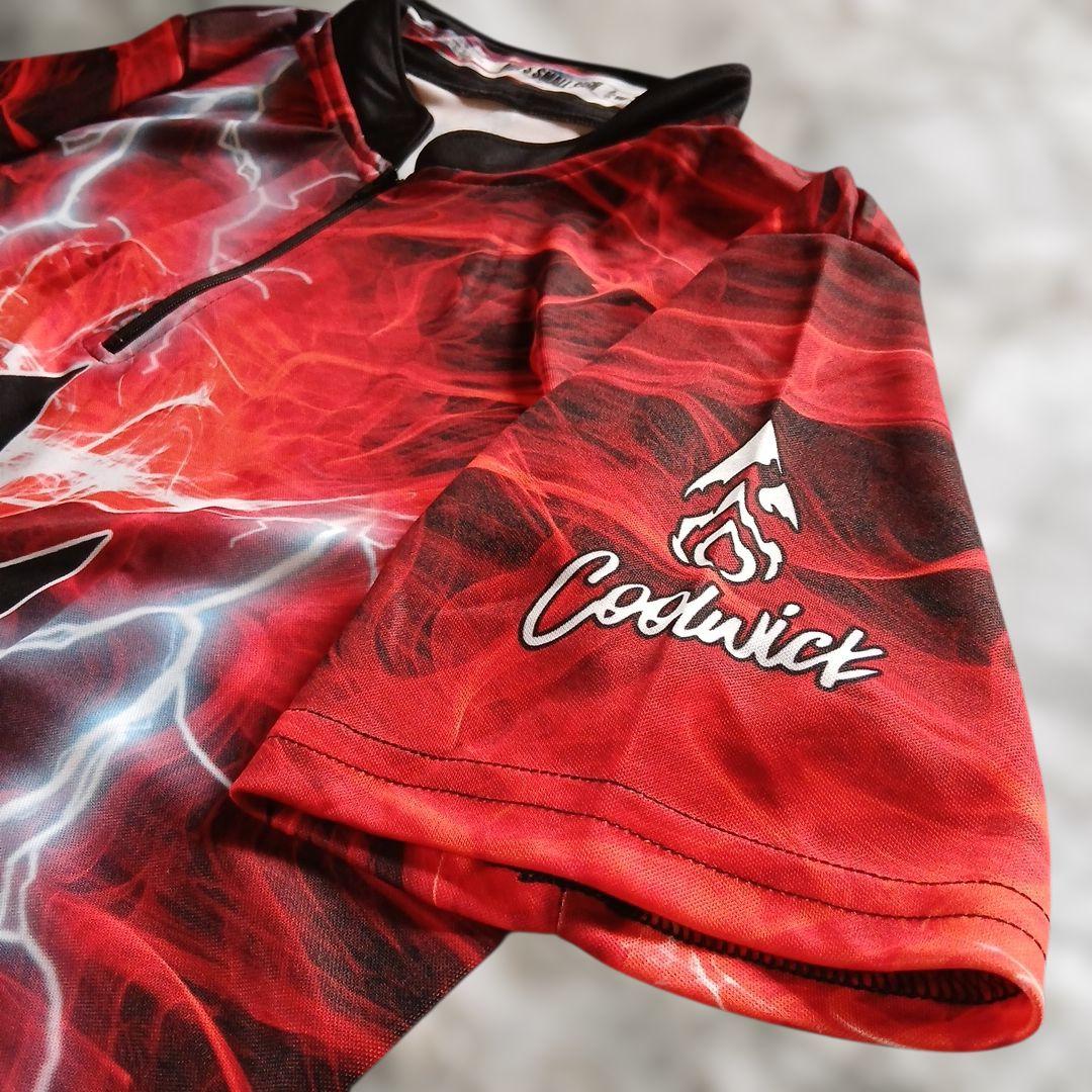 ✨日本未発売✨ブランズウィック　サイズM　 レッド　竜巻　USA製　ボウリング