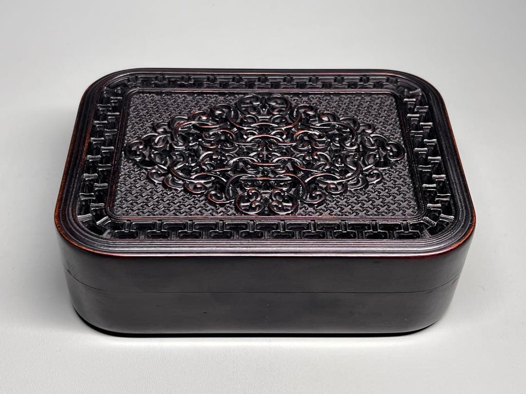 小物入れ　木製　透かし彫り　香炉？　纏枝紋　唐木紫檀　硯箱　古美術　極上彫