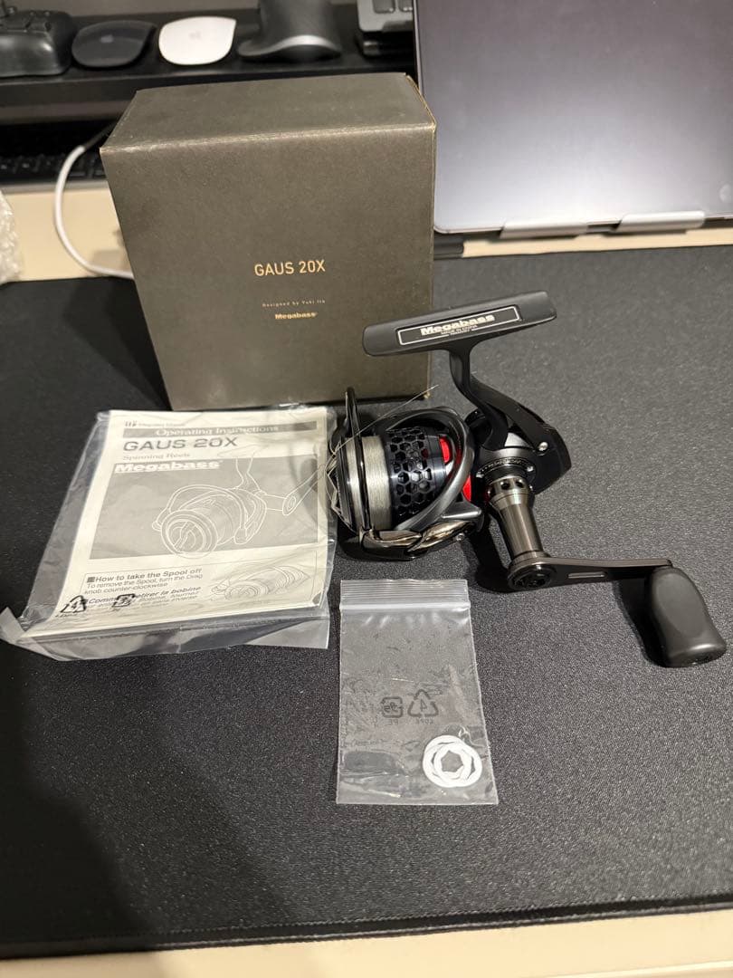 GAUS 20X スピニングリール