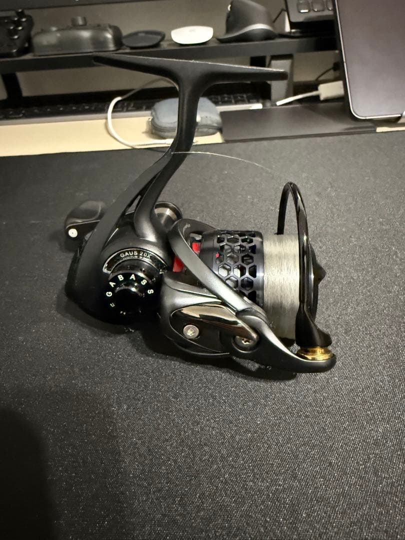 GAUS 20X スピニングリール