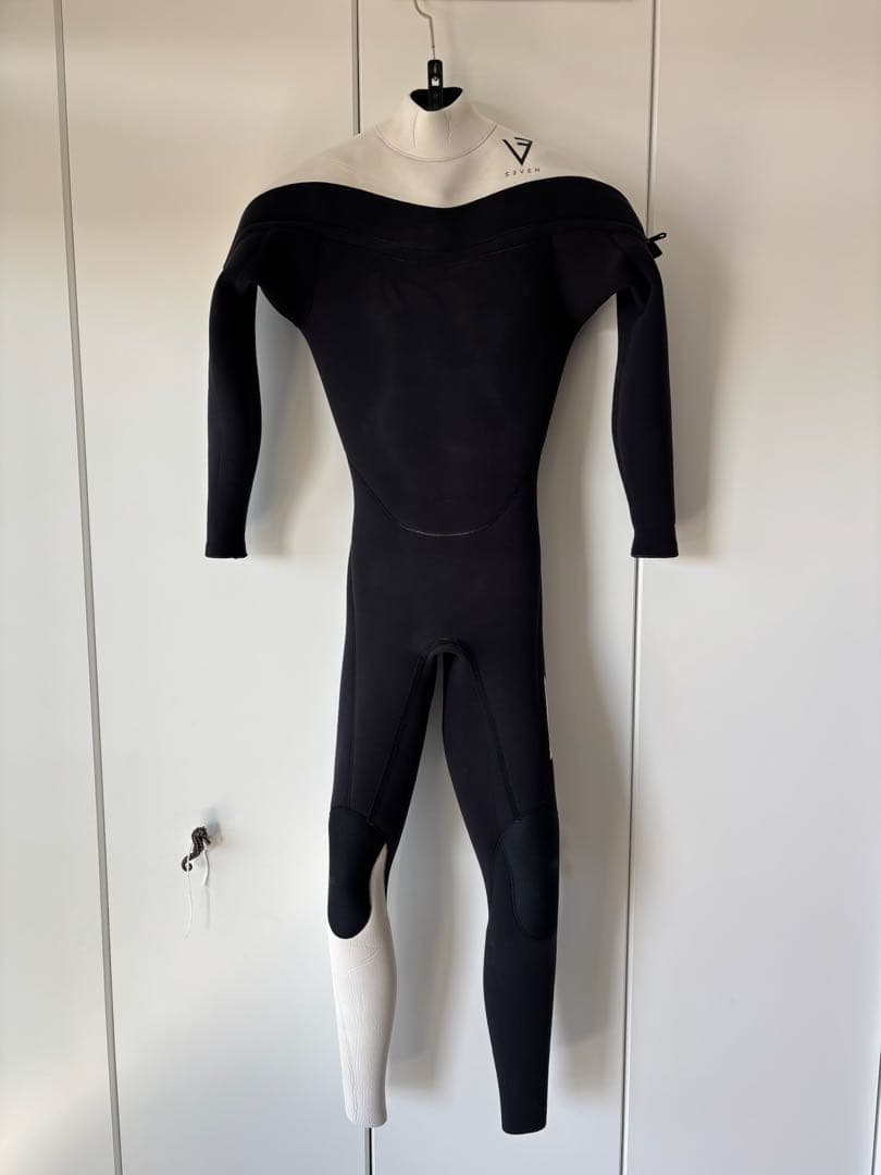 SEVEN 3mmフルスーツ チェストジップ　ウェットスーツ