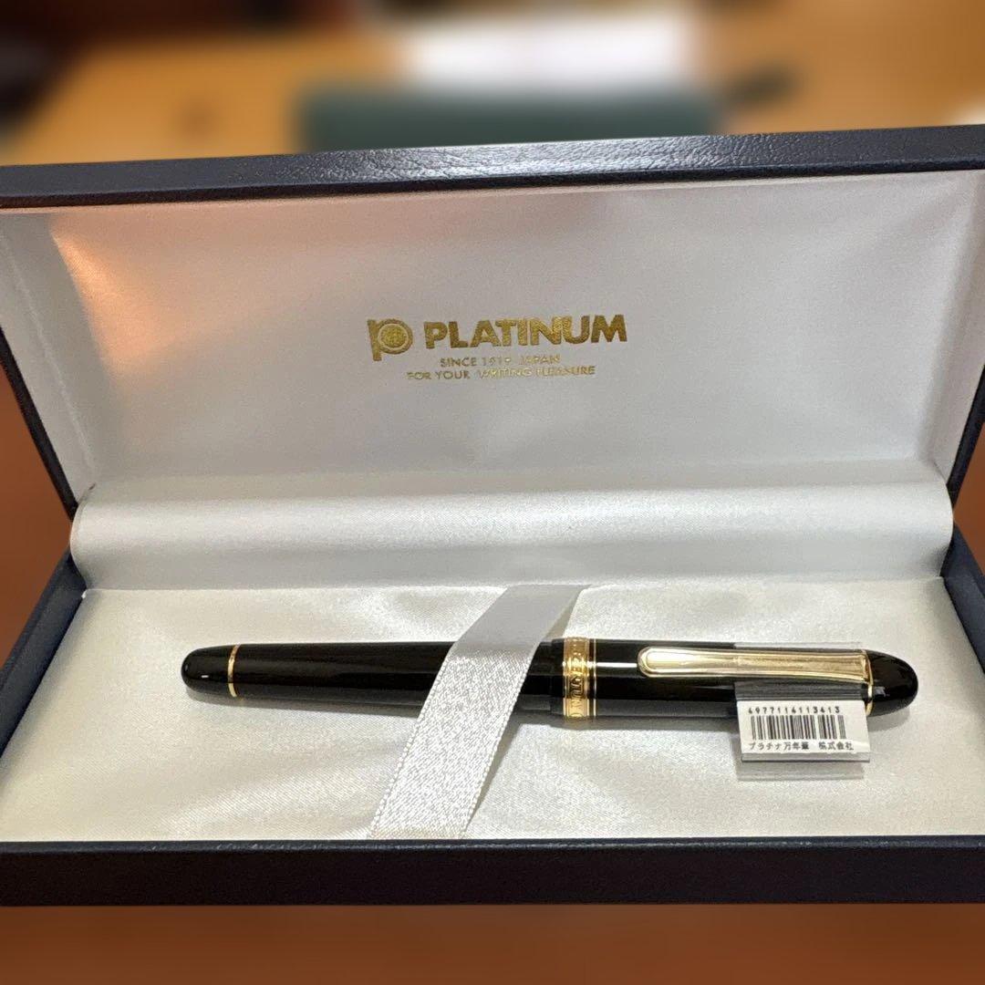 美品　プラチナセンチュリー3776ブラック　イン　ブラック14k SFニブ