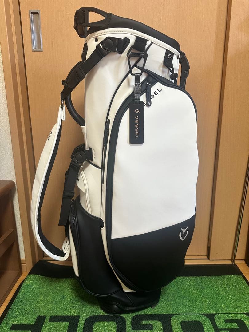 Vessel ホワイト/ブラック キャディバッグ