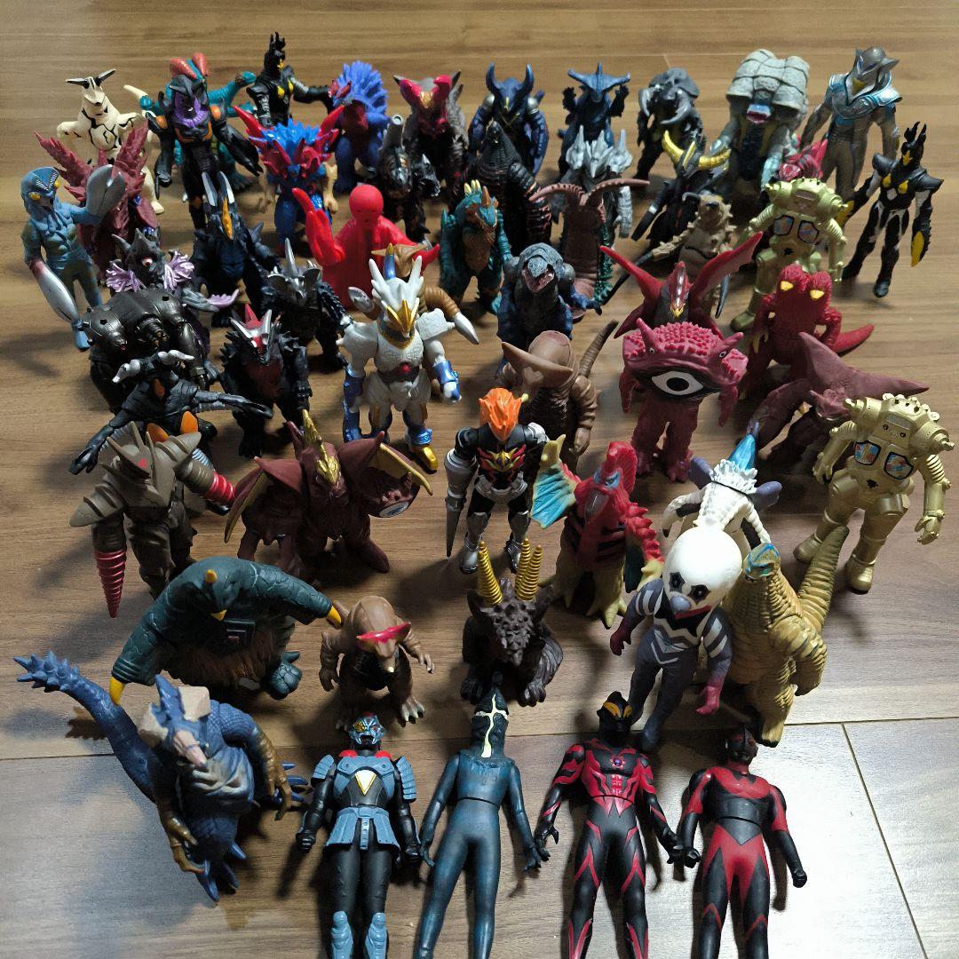 ウルトラマン ソフビ怪獣まとめ売り DXギンガスパーク バトルフィールドボックス