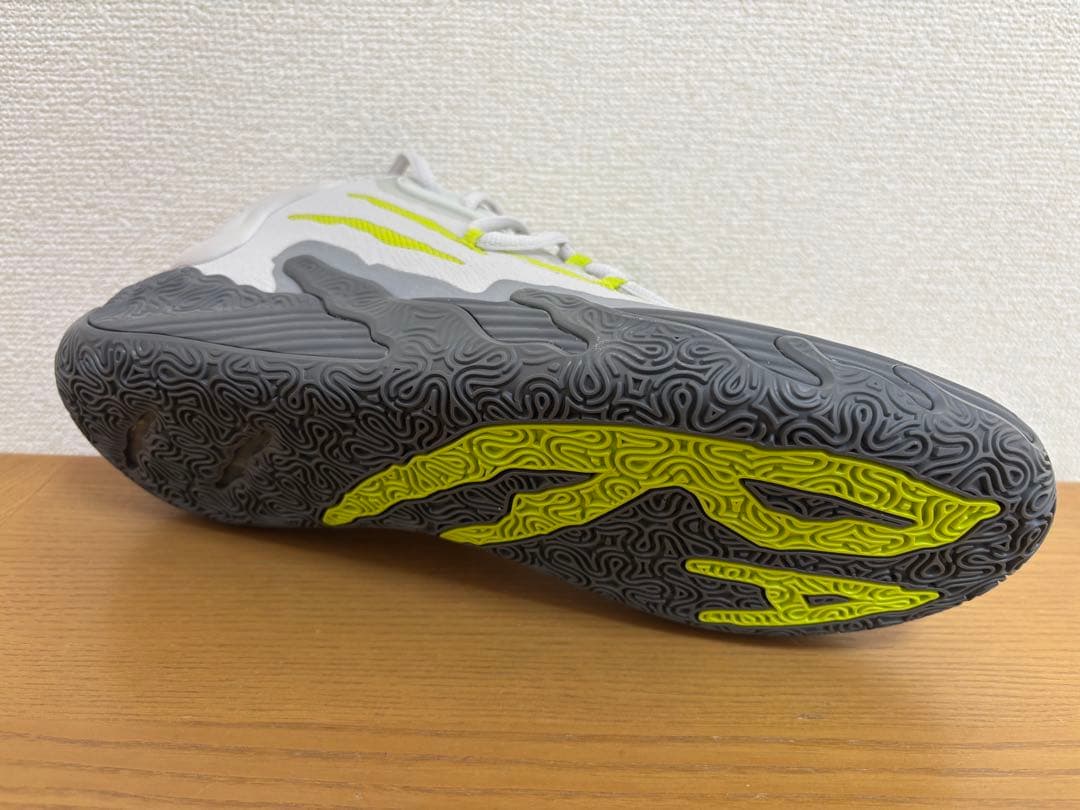Puma バスケットボールシューズ ラメロボールMB.03 グレー/イエロー
