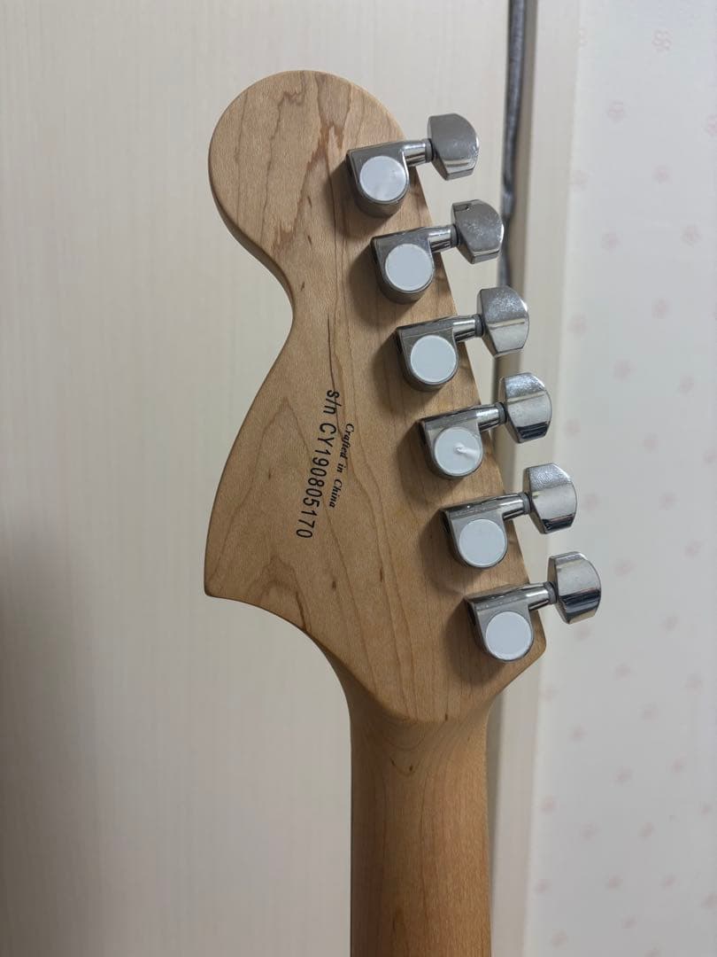 Squier Stratocaster エレキギター ブラック