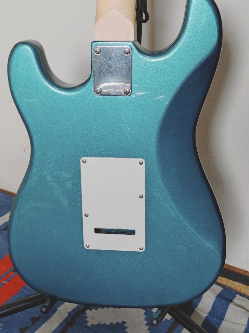 Legend ストラトタイプ エレキギター