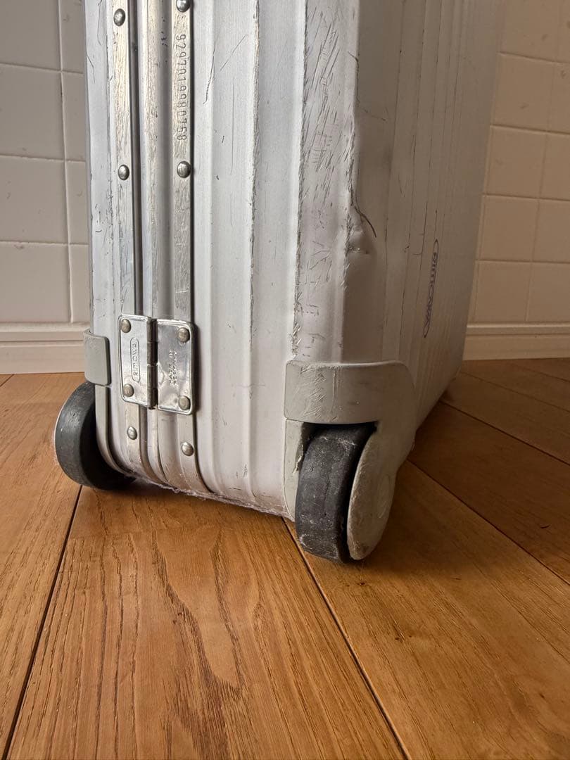 リモワ トパーズ　サイドハンドル　スーツケース