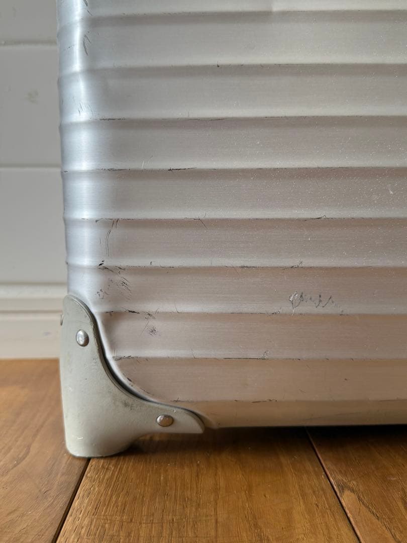 リモワ トパーズ　サイドハンドル　スーツケース