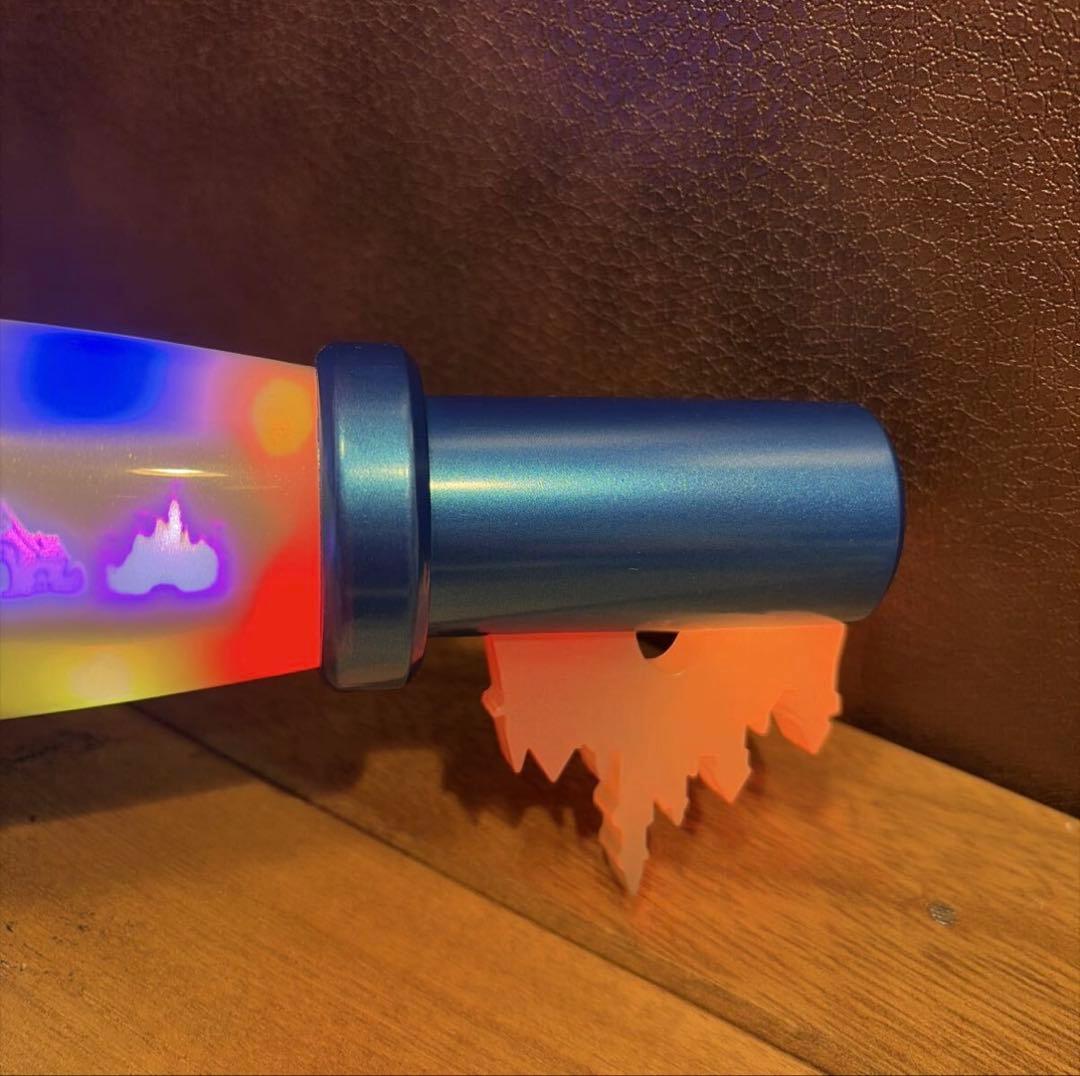 カリフォルニアディズニーランド　アメリカ限定 ７０周年 キー 鍵　ライトアップ