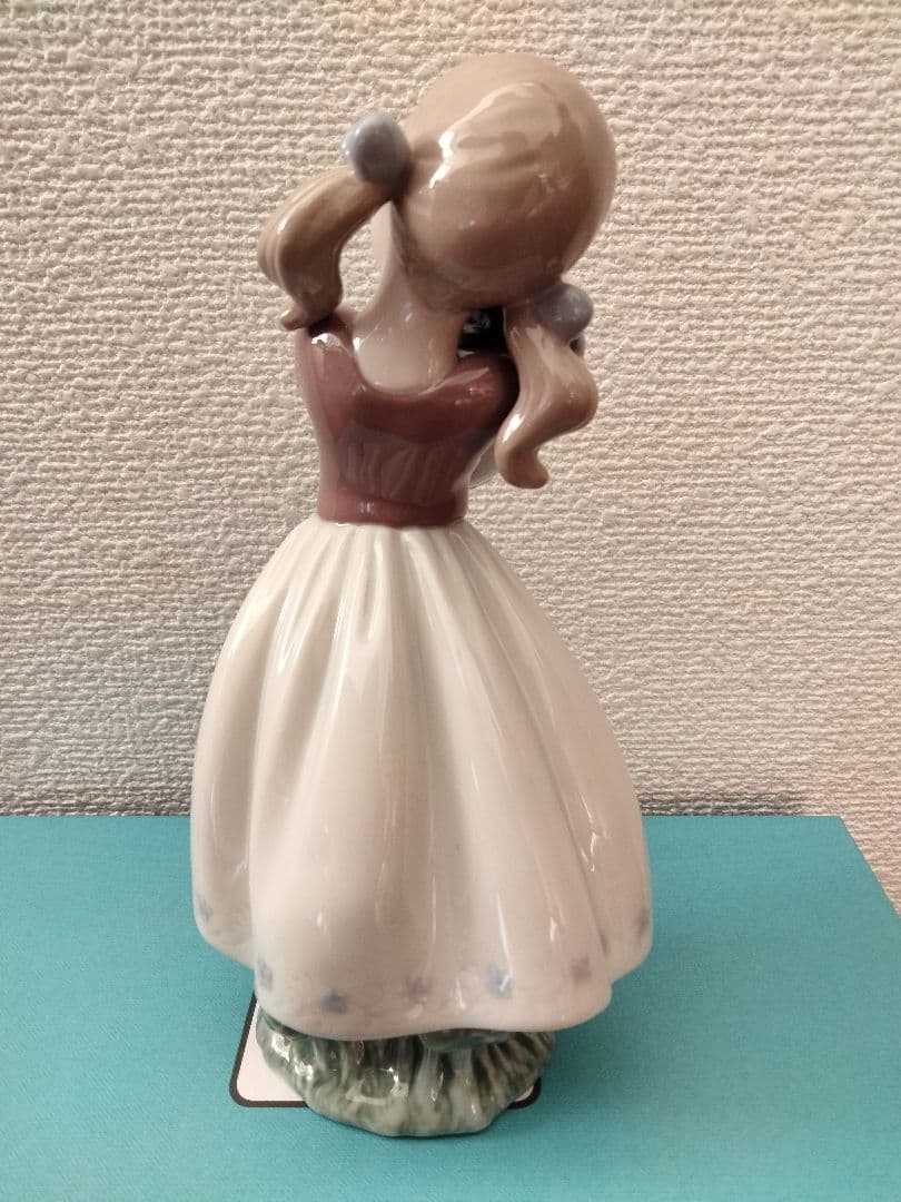 リヤドロ　私の可愛い子犬　フィギュリン