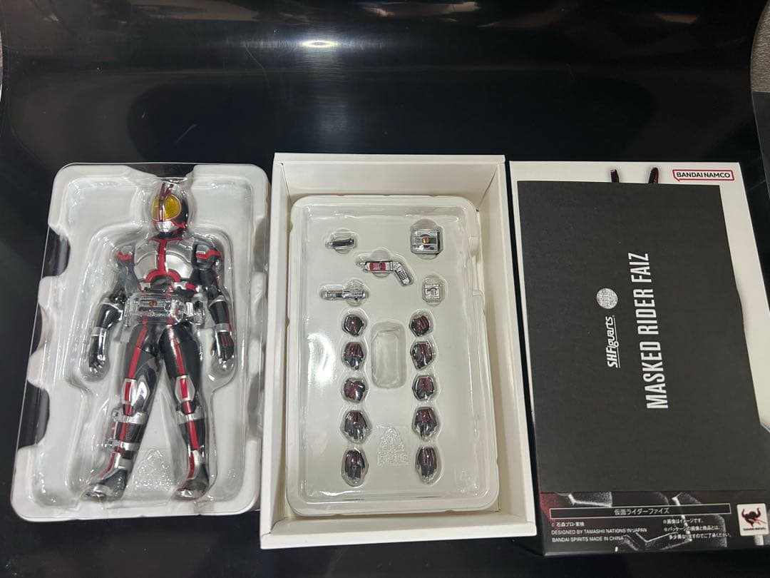 美品、付属品完備　真骨彫　仮面ライダーファイズ SHFiguarts