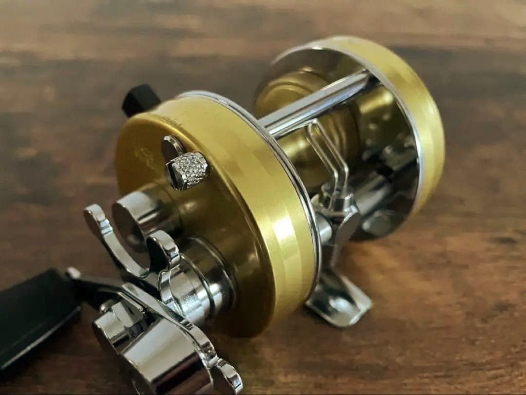 ABU Ambassadeur 2500c アンバサダー シャンパンゴールド