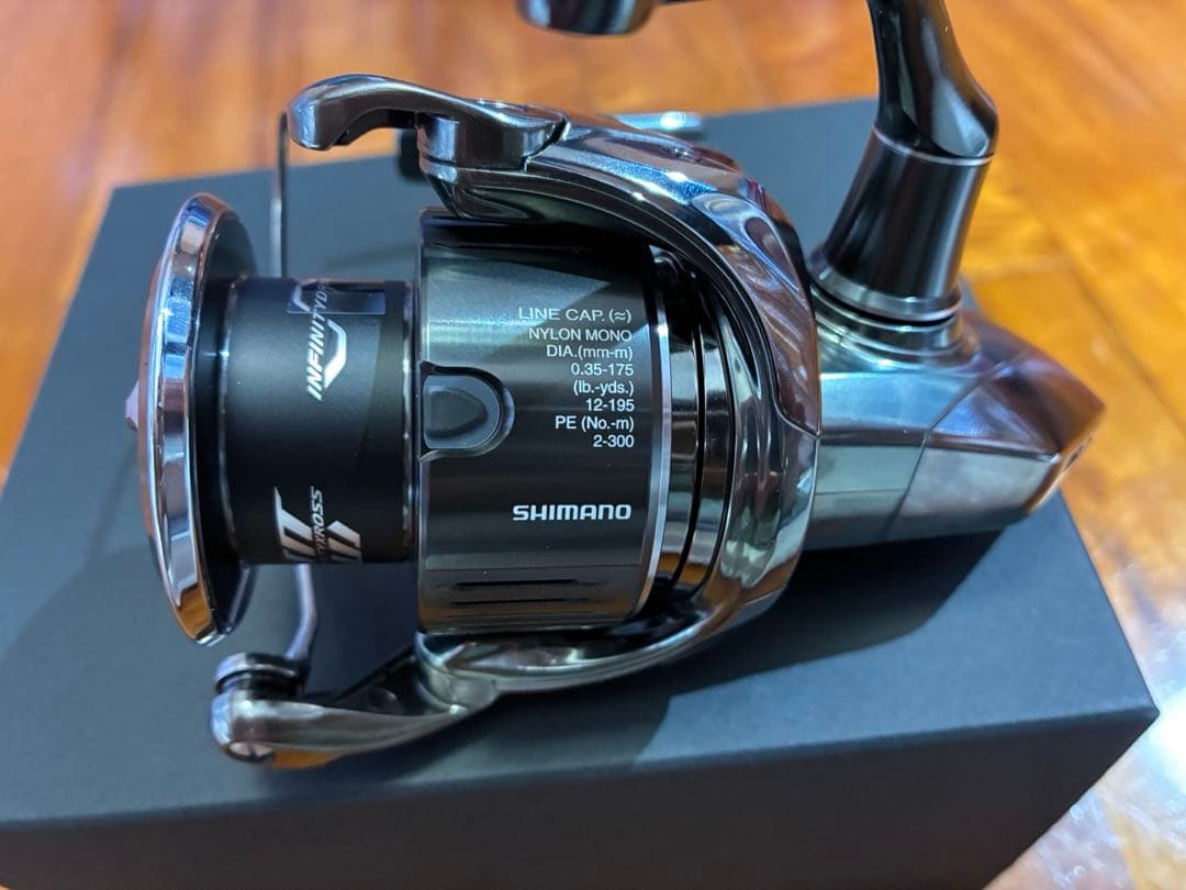 新品未使用　SHIMANO 22 STELLA C5000XG スピニングリール