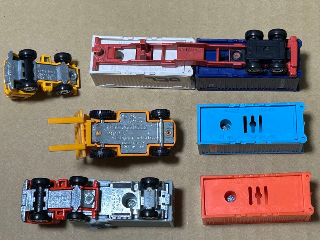 日本製 トミカ ギフトセット コンテナセット