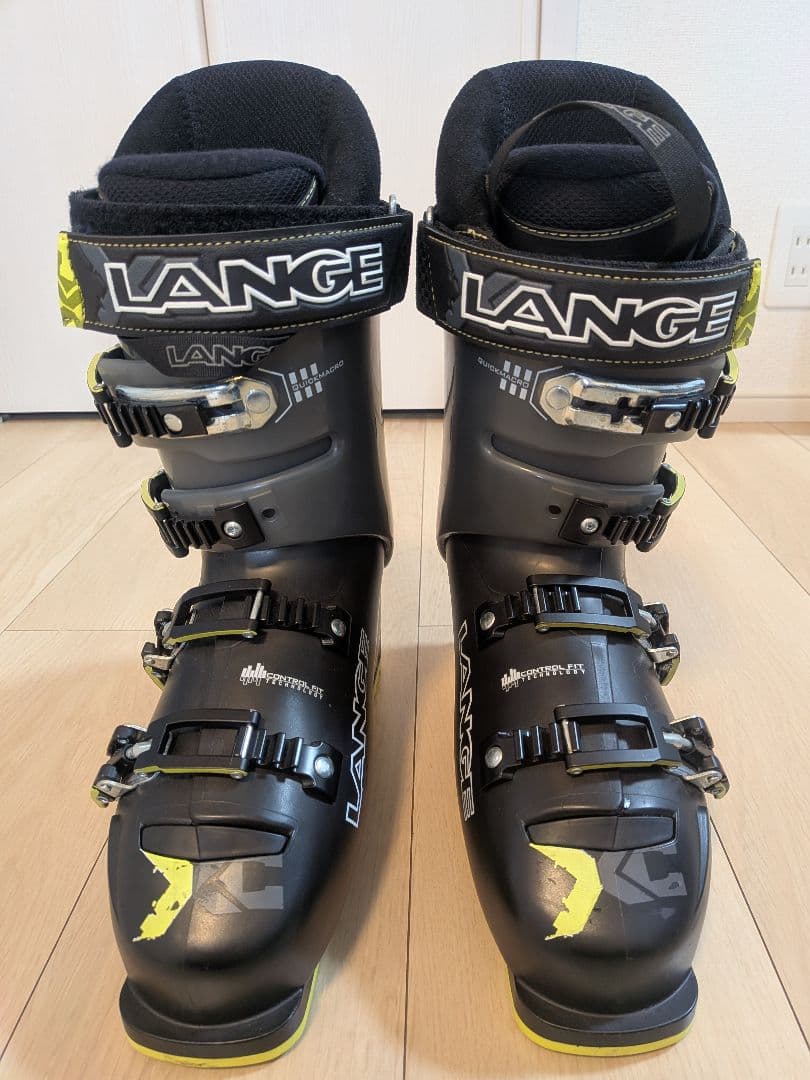 LANGE スキー用ブーツ 黒/黄色 収納バッグ付き