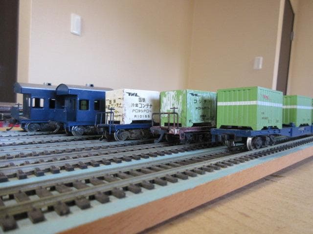 旧型コンテナ車 ５両セット HOゲージ (金属製４プラ製１・エンドウ/カトー製）