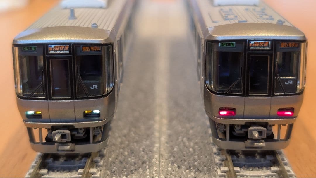 カトー 10-947 223系2500番代〈関空・紀州路快速〉タイプ 4両セット