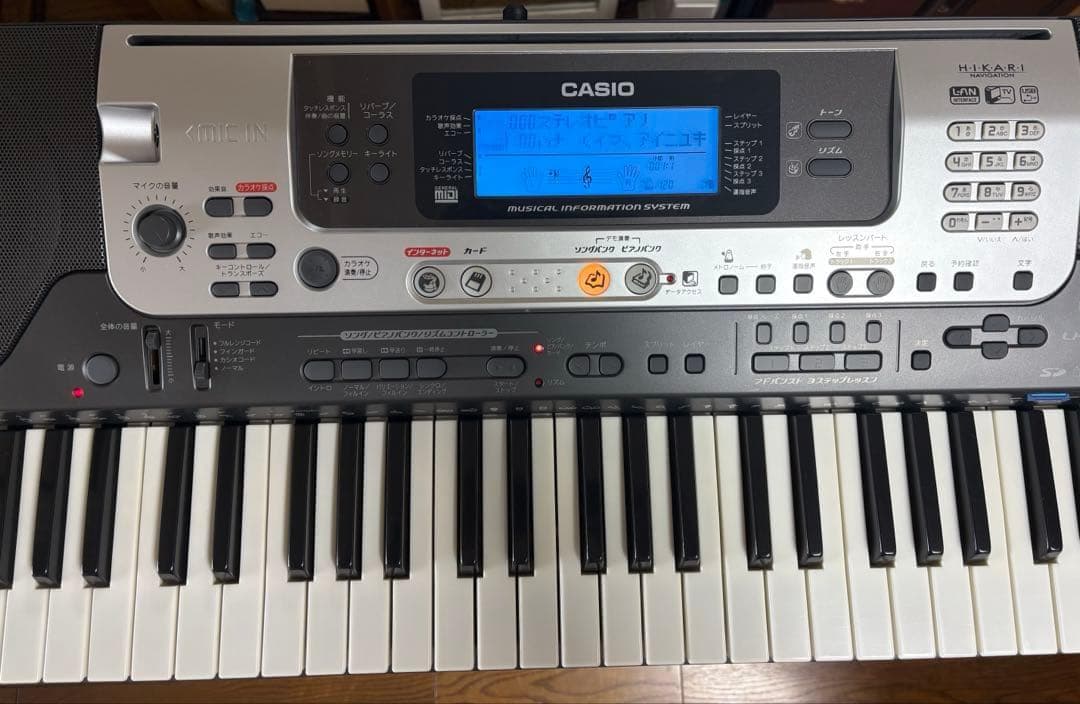 CASIO 光ナビゲーション 電子キーボード LK301BB 純正スタンド付