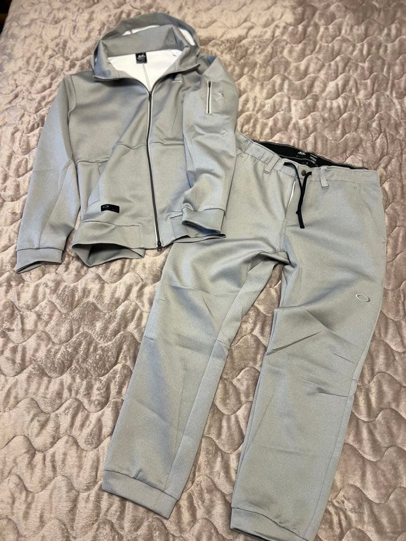 【レア】オークリースカル ライトグレー 上下セットアップ