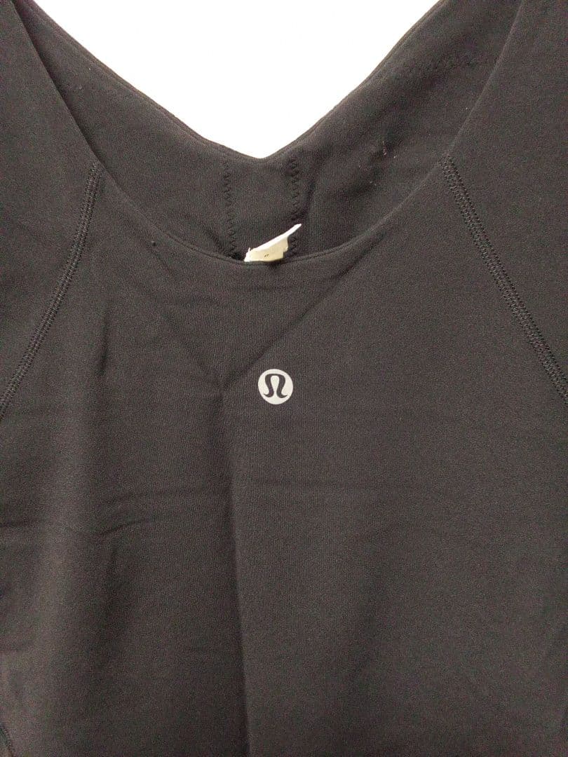 Lululemon Vネック ボディースーツ