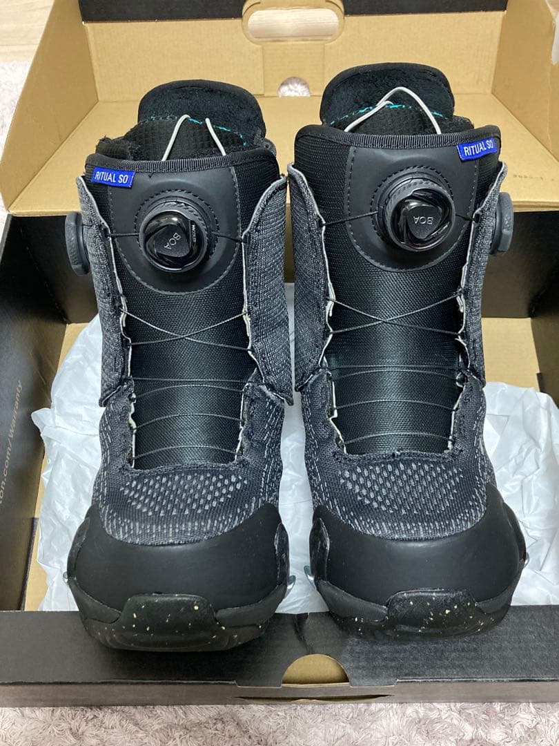 スノーボードブーツ　Burton Step On 24