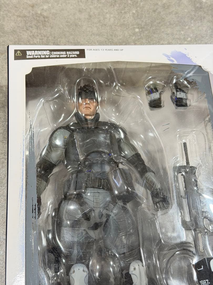 【未開封品】PLAY ARTS改 ソリッド・スネーク アクションフィギュア