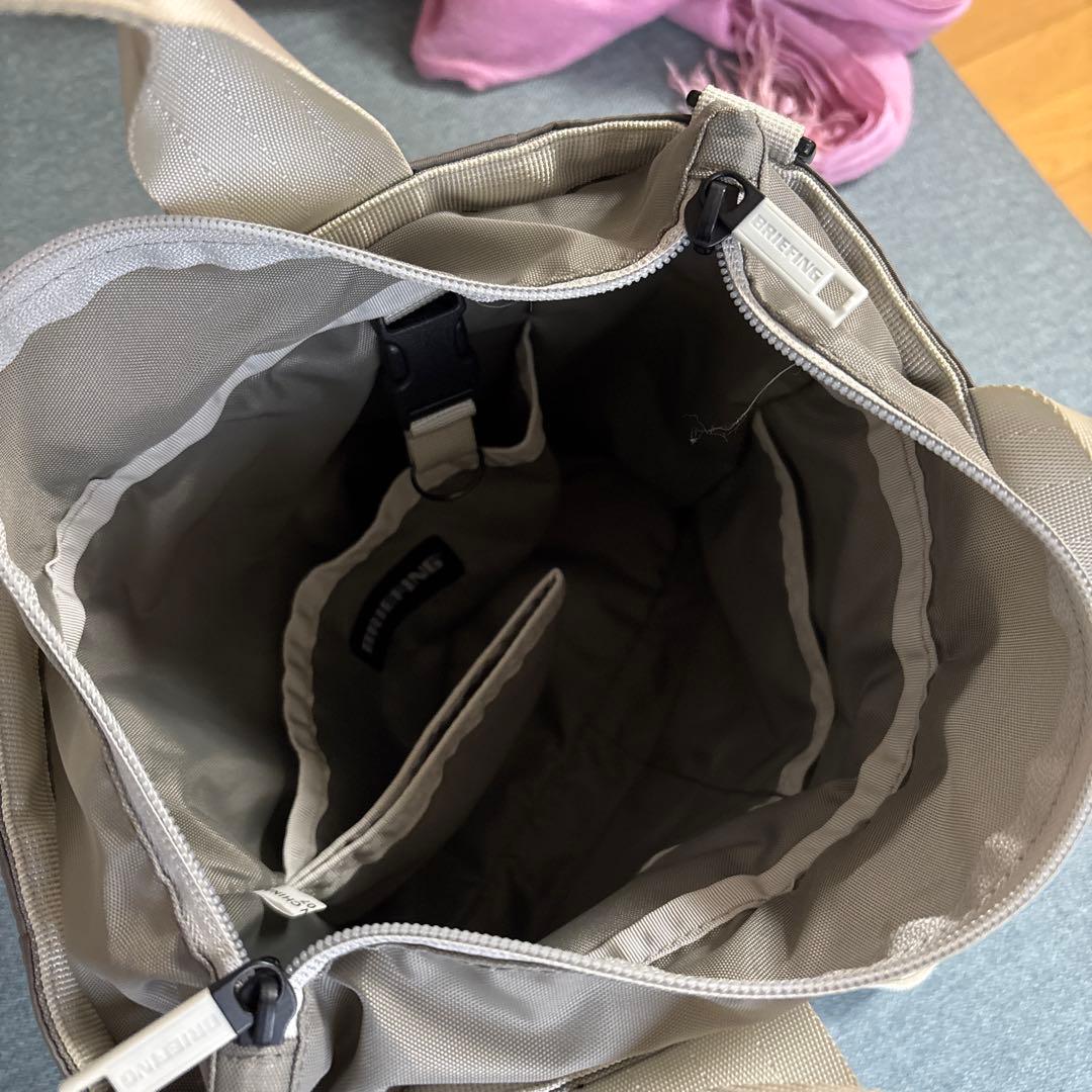 BRIEFING ショルダーバッグ グレー