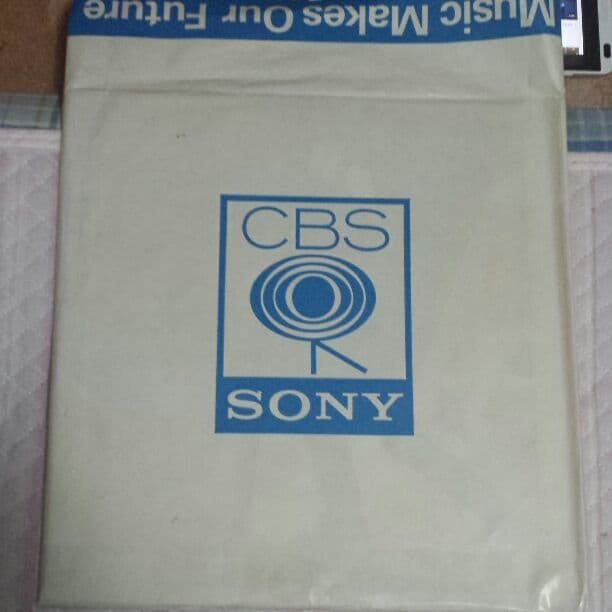 尾崎豊3rdアルバム壊れた扉からサイン入りレコード