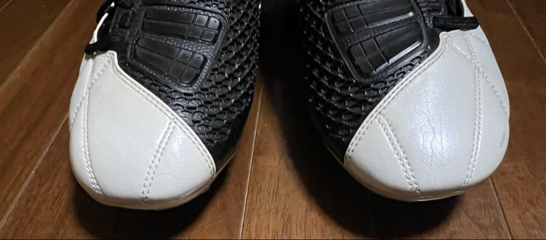 ナイキ トータル90 ストライク III HG-B