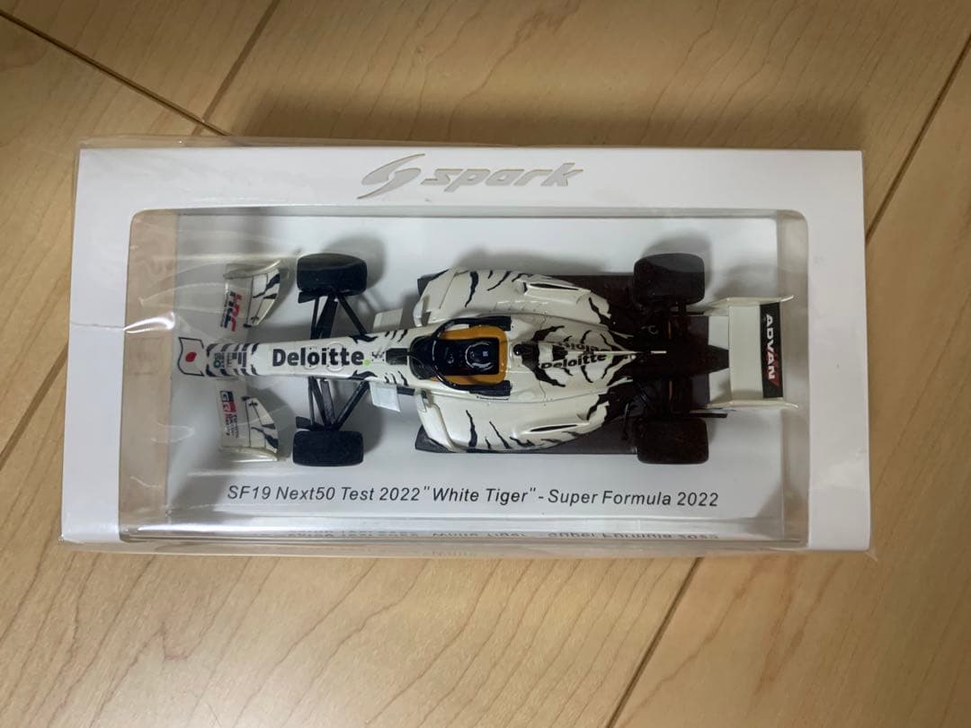 ミニカー spark SF19 Next50 Test White Tiger 1/43