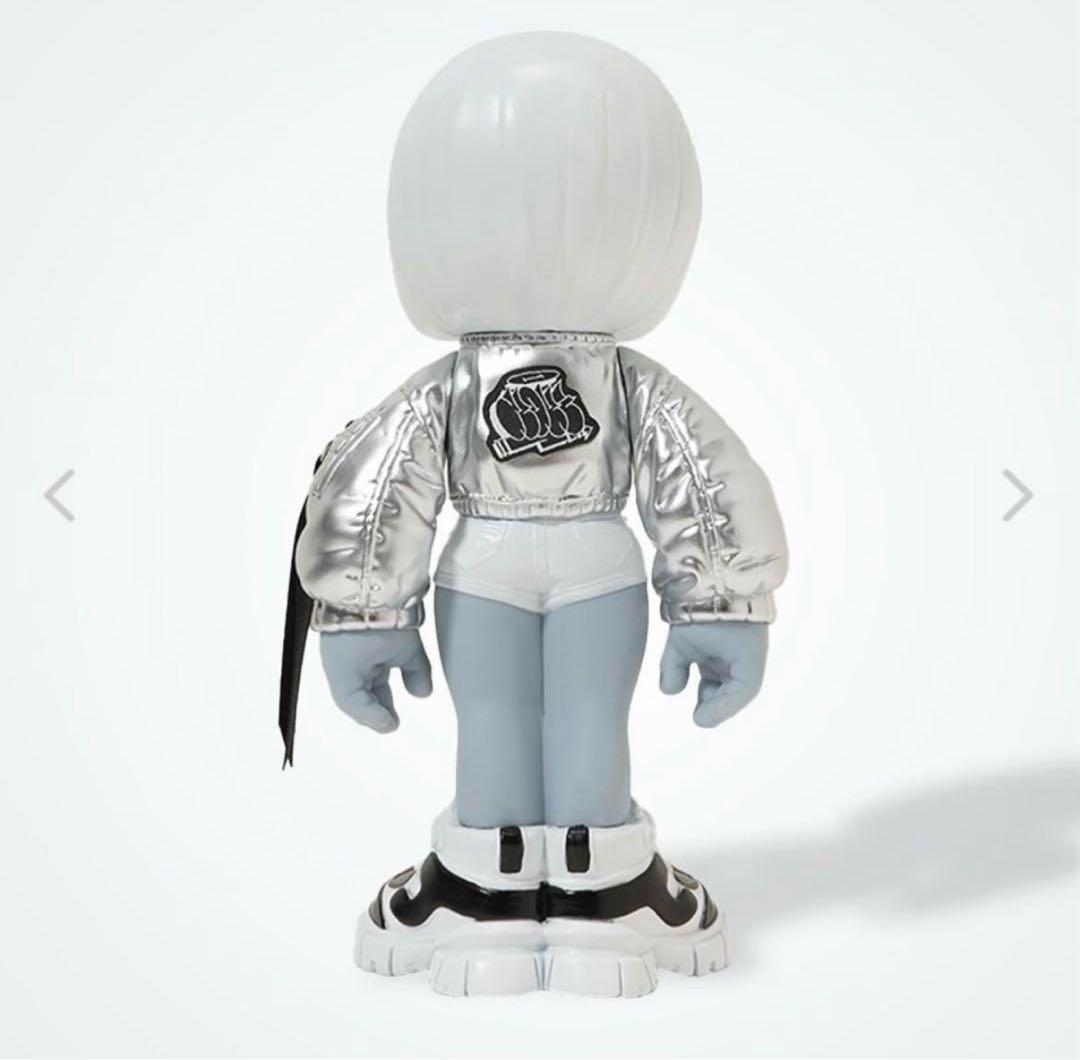 新品未開封 emDASH x SNKRDUNK Soft Vinyl Toy