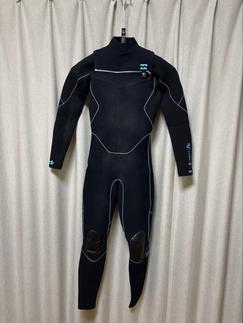 akiBILABONG(ビラボン) 3mm フルスーツ メンズLサイズ