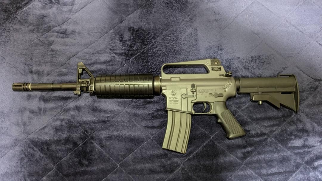 東京マルイ　M4A1 CARBINE 電動ガン