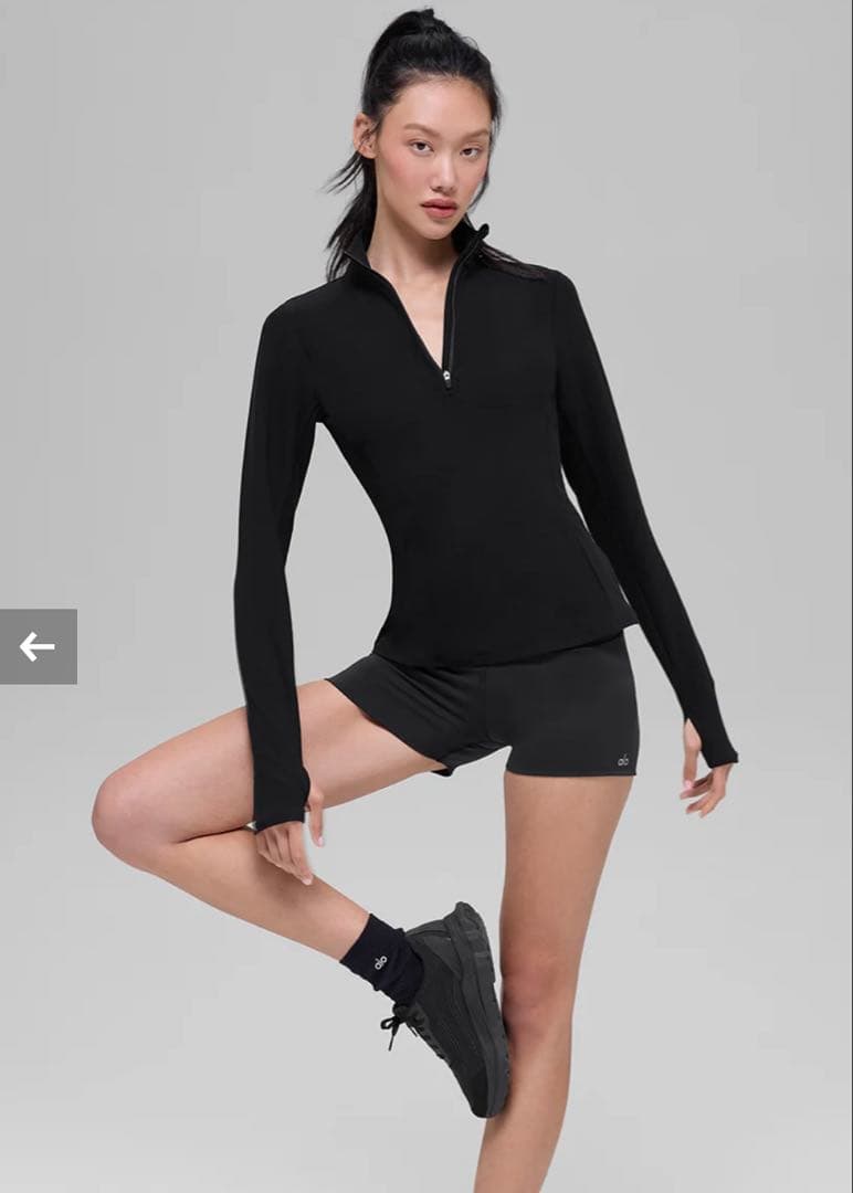 正規品•新品 alo yoga 1/2zip プルオーバー　アロ　ヨガ